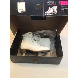 DBX Motion Size 3 ice skates